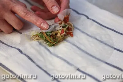 Спрінг роли з куркою і овочами (спринг) Спрінг роли з куркою і овочами