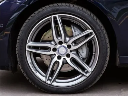Порівняльний тест mercedes-benz e-class, jaguar xf (Mercedes-Benz E-Class Jaguar) Порівняльний тест mercedes-benz e-class, jaguar xf
