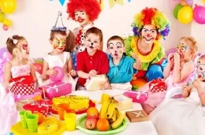 Сценарій дитячого дня народження, проведеного будинку, ми робимо свято краще!