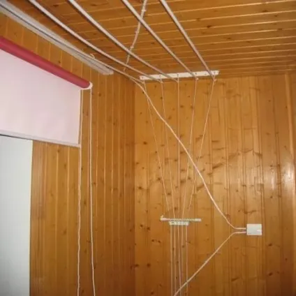 Сушарка для білизни на балкон (балкон) Сушарка для білизни на балкон