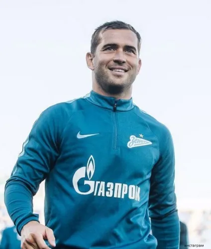 Олександр Кержаков пішов з великого футболу (старообрядців) Олександр Кержаков пішов з великого футболу