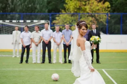 Весільна фотосесія в футбольних мотивах з рубрики весільна фотосесія - свадьбаліст все про (весільна) Весільна фотосесія в футбольних мотивах з рубрики весільна фотосесія - свадьбаліст все про