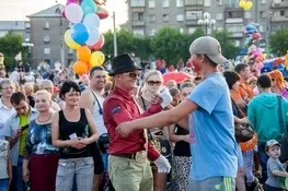 Танець, капелюх і гній