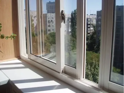Тепле скління лоджій і холодне, в чому різниця який вибрати профіль дерев'яний, пластиковий (профіль) Тепле скління лоджій і холодне, в чому різниця який вибрати профіль дерев'яний, пластиковий