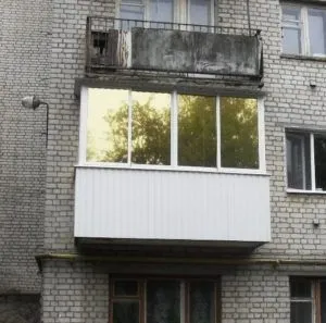 Тонування балконів і лоджій дзеркальною плівкою своїми руками (своїми) Тонування балконів і лоджій дзеркальною плівкою своїми руками