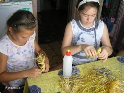 Традиційна лялька з соломки, країна майстрів (соломки) Традиційна лялька з соломки, країна майстрів