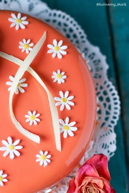 Торт «марципановий мус з абрикосами і полуницею», homebaked (торт) Торт «марципановий мус з абрикосами і полуницею», homebaked