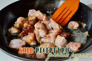 Тушкована картопля з м'ясом рецепт приготування з фото (картопля) Тушкована картопля з м'ясом рецепт приготування з фото