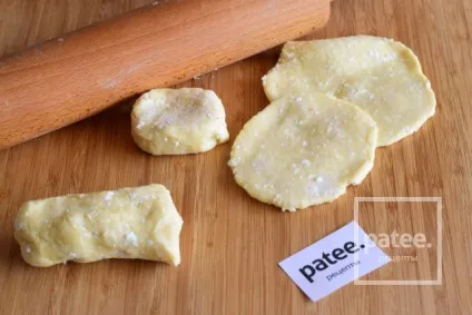 Сирні Шаніка - рецепт з фотографіями - patee (Шаніка) Сирні Шаніка - рецепт з фотографіями - patee