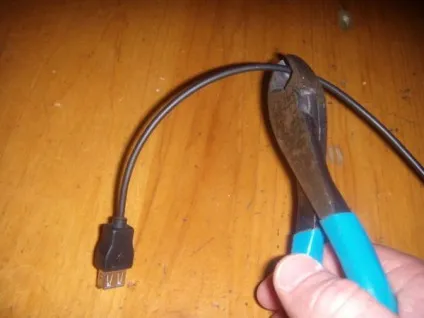 Usb зарядка для автомобіля від прикурювача своїми руками (зарядка) Usb зарядка для автомобіля від прикурювача своїми руками