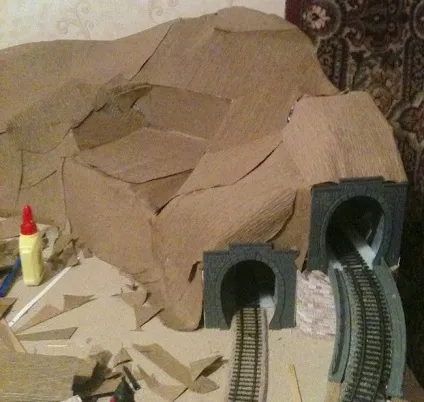 Уроки по залізничному макетування (61130 Клей трав'яного) Уроки по залізничному макетування
