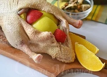 Качка в утятніце в духовці з картоплею і яблуками рецепт з фото, океан дрібниць (картоплею) Качка в утятніце в духовці з картоплею і яблуками рецепт з фото, океан дрібниць