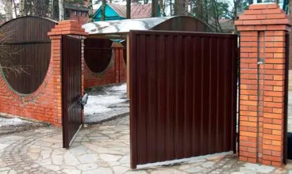 Установка воріт орних і їх монтаж своїми руками (відео) (установка ворота розсувні свої руки монтаж хвіртку) Установка воріт орних і їх монтаж своїми руками (відео)