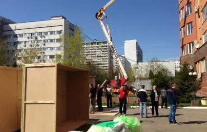 Валерія та Йосип Пригожин ремонтували квартиру за допомогою підйомного крана (квартиру) Валерія та Йосип Пригожин ремонтували квартиру за допомогою підйомного крана