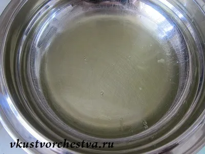 Вертикальний торт букет бузку