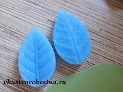 Вертикальний торт букет бузку