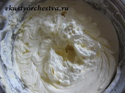 Вертикальний торт букет бузку