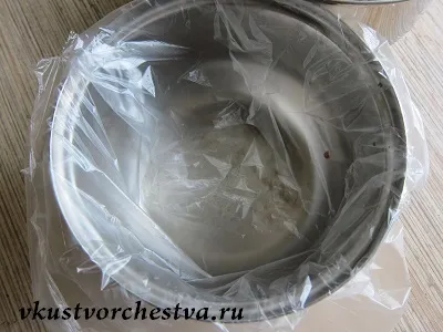 Вертикальний торт букет бузку