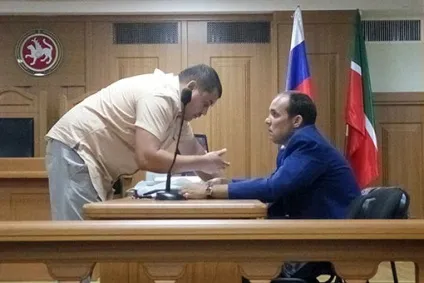 Вдова убитого директора «татсантехмонтажа» «чоловік говорив дурниця, у нас і брати нема чого! »(Брати) Вдова убитого директора «татсантехмонтажа» «чоловік говорив дурниця, у нас і брати нема чого! »