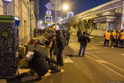 У Москві масово зносять дрібні торгові павільйони (павільйони) У Москві масово зносять дрібні торгові павільйони