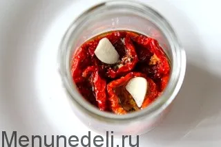 В'ялені томати в маслі