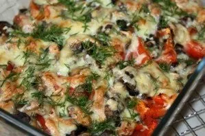 Запечені баклажани з грибами