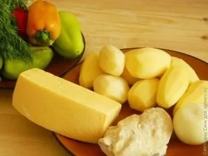 Запечена перець з картоплею і м'ясом (фарширований перець) Запечена перець з картоплею і м'ясом