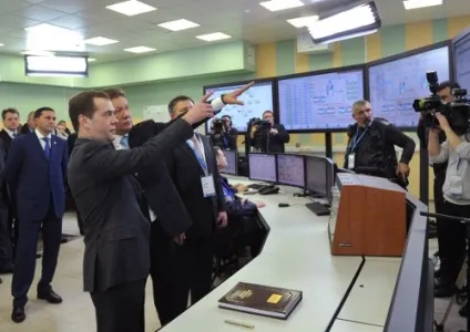 Заполярное нафтогазоконденсатне родовище (всього кілька підземних комор) Заполярное нафтогазоконденсатне родовище