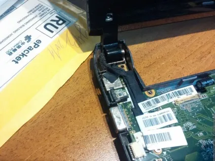 Заміна шлейфу матриці ноутбука asus u36g