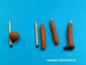 Жираф з пластиліну - це екзотичну тварину з довгою шиєю (пластиліну) Жираф з пластиліну - це екзотичну тварину з довгою шиєю