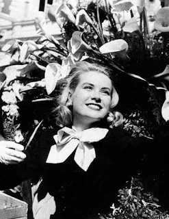 105 Ідей від hermes, як пов'язати шовкову хустку, serafima dvoretskaya (пов'язати) 105 Ідей від hermes, як пов'язати шовкову хустку, serafima dvoretskaya