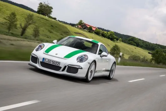 7 Спортивних автомобілів, з якими не кожен впорається (автомобіля) 7 Спортивних автомобілів, з якими не кожен впорається