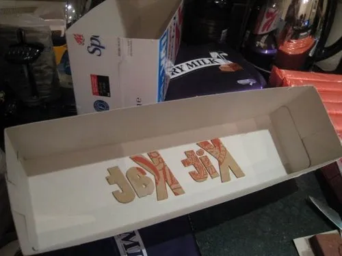 Великий батончик kit kat