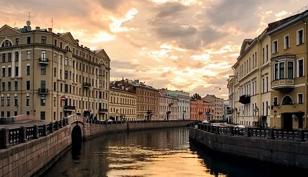 Білі ночі в Пітері коли починаються і закінчуються в 2017 (ночі) Білі ночі в Пітері коли починаються і закінчуються в 2017