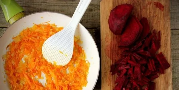 Борщ без капусти з буряком рецепти з фото, калорійність
