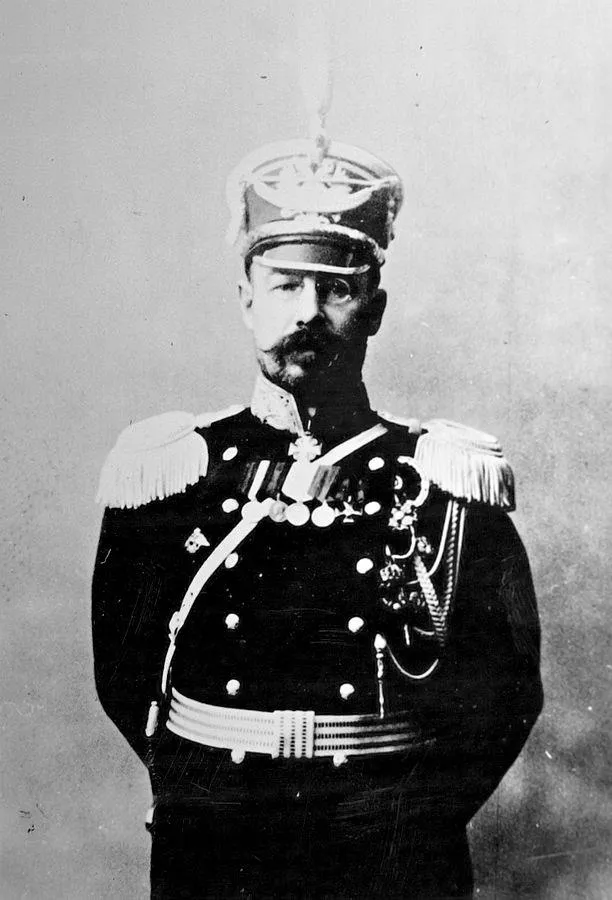 Царські генерали, які перейшли на бік - червоних, російська сімка (червоних) Царські генерали, які перейшли на бік - червоних, російська сімка