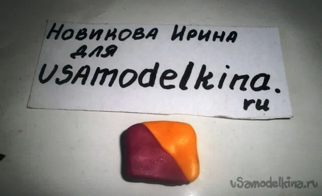 Браслет з півонією з пластики (пластики) Браслет з півонією з пластики
