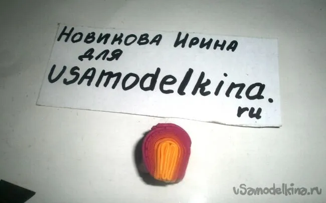Браслет з півонією з пластики (пластики) Браслет з півонією з пластики