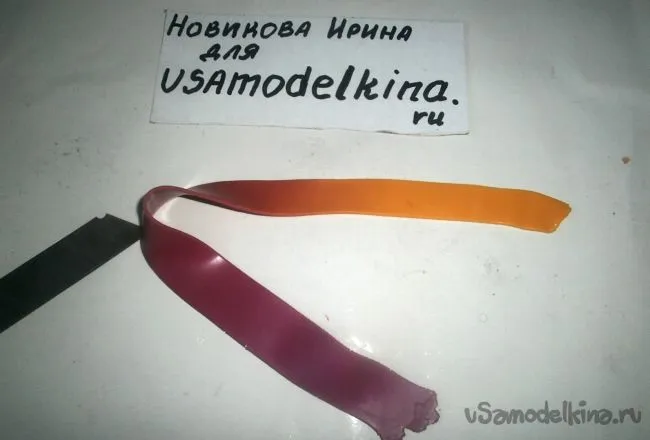 Браслет з півонією з пластики (пластики) Браслет з півонією з пластики