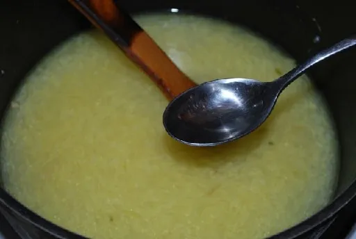Чихиртма з курки по-грузинськи - грузинська кухня (ложки білого винного оцту) Чихиртма з курки по-грузинськи - грузинська кухня