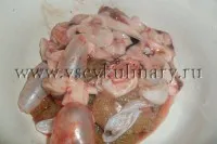 Фарширований карась запечений в духовці