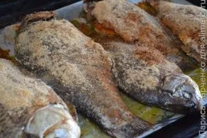 Фаршировані карасі з овочами в духовці (овочами) Фаршировані карасі з овочами в духовці