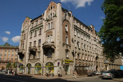 Фасад будинку в стилі модерн український, північний, дерев'яний стилі (стилі) Фасад будинку в стилі модерн український, північний, дерев'яний стилі