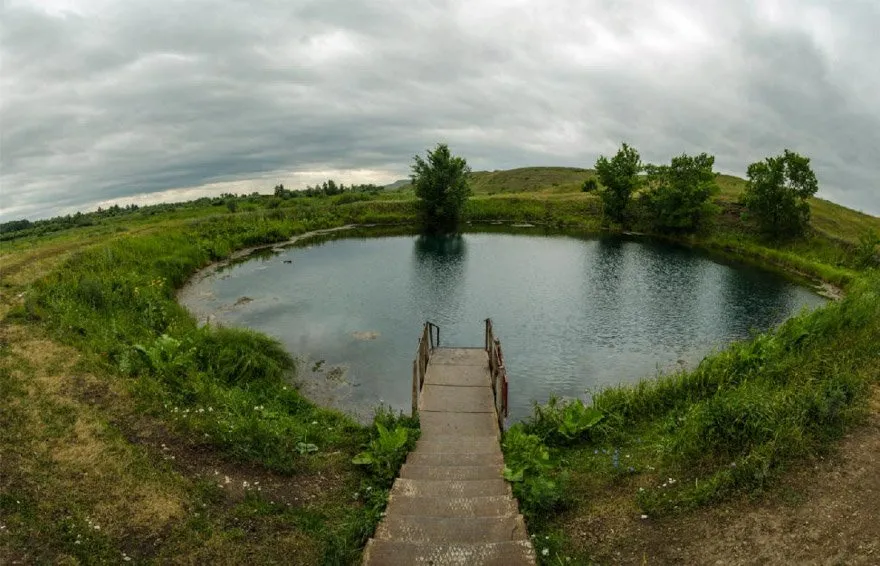 Блакитне озеро і гора шишка, самарская область, Сергієвський район (озеро) Блакитне озеро і гора шишка, самарская область, Сергієвський район