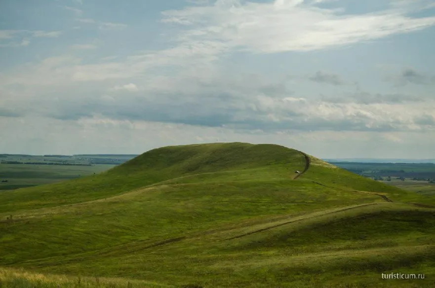Блакитне озеро і гора шишка, самарская область, Сергієвський район (гора) Блакитне озеро і гора шишка, самарская область, Сергієвський район