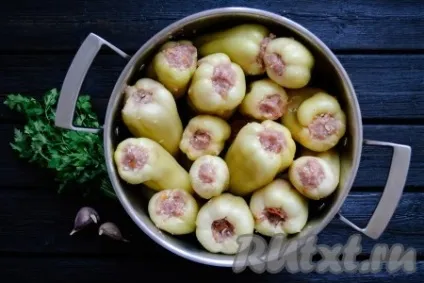 Перці, фаршировані куркою і рисом - рецепт з фото