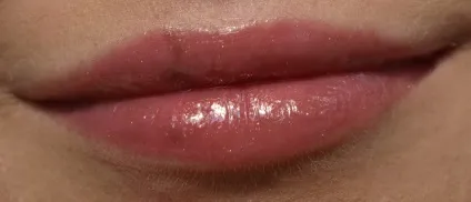 Be butterfly цукерковий guerlain kisskiss gloss extreme shine rose collection # 872 flush pink (butterfly) Be butterfly цукерковий guerlain kisskiss gloss extreme shine rose collection # 872 flush pink