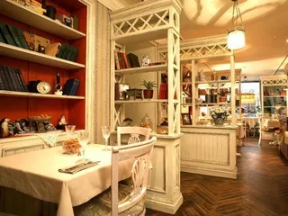 Кафе і ресторани, де мешкають тварини (ресторани) Кафе і ресторани, де мешкають тварини