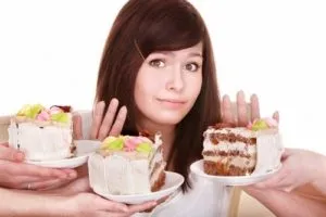 Як впоратися з переїданням, чутки (часте вживання їжі) Як впоратися з переїданням, чутки