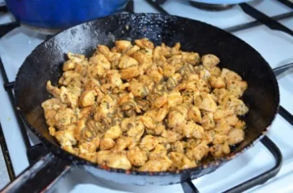Швидкий пиріг з куркою - рецепт з покроковими фото (куркою) Швидкий пиріг з куркою - рецепт з покроковими фото